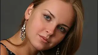 Анна ХАПКИНА читает стихотворение Булата ОКУДЖАВЫ 