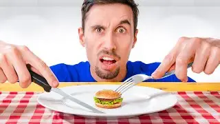 MANGIO l'HAMBURGER più PICCOLO del MONDO!!