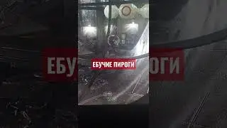 Перчатка матерится в Atomic heart.