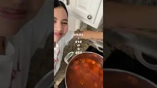 what i ate in a day: bun rieu (crab, pork, tomato soup) + stir fried noodles cooked by my viet mom!