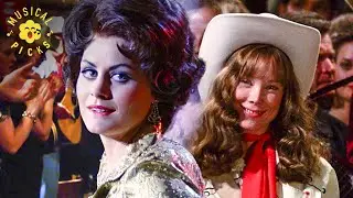 Patsy Cline sings “Crazy” and teams up with Loretta Lynn | Coal Miner’s Daughter