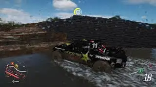 DESAFIO DE FOTOS TOMA UNA FOTO DE UN TODO TERRENO EXTREMO EN EL PARQUE MUDKICKERS | FORZA HORIZON 4