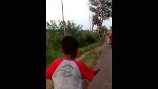 Lutfhie naik sepeda ngebut banget