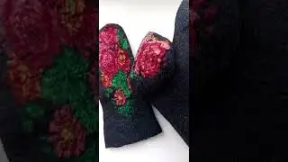Валянные варежки из мериносовой шерсти. декор павлопассадский платок. Отличный подарок