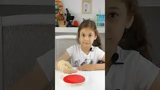 Как достать монету, не намочив руку? 