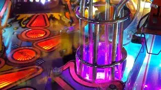 DEMOLITION MAN Pinball Gameplay - Multiball modes and DEMOLITION TIME