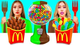 فقاعة العلكة مقابل الشوكولاته الغذاء التحدي | المأجورون الغذاء مضحك ToonDO Challenge