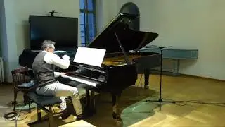 H  Cowell: Dynamic Motion