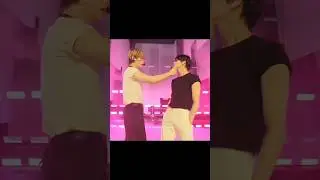yeonbin laughing softly to each other while performing the killa, what's the tea 🤭❤️🔥