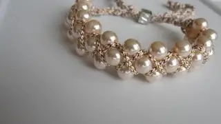 Net-A-Porter Bracelet.Простой плетеный браслет Monica Vinader.