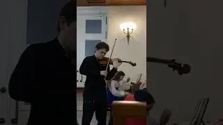 Когда не можешь играть глиссандо пальцами 😂