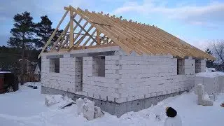 Установка стропил. Двускатная крыша своими руками.