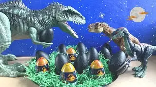 Hatching Jurassic World Dominion Captivz Eggs with Giga, T. Rex and Therizinosaurus.