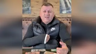 Анекдот про красивую девушку