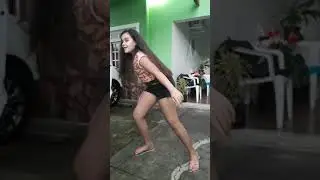 menina dançando now united