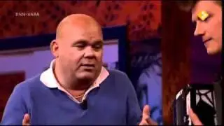 Alex Sparrow on De Madiwodovrijdagshow in Netherlands - 8.4.11 (FULL INTERVIEW).mp4