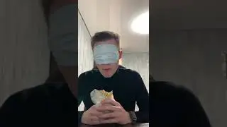 I eat Russian food with my eyes closed (SHAURMA)