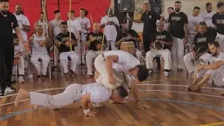 BURACO VELHO TEM COBRA DENTRO