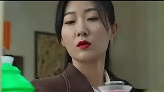 Giantess Teacher 巨大娘 / 女巨人 Little Canned Man -  Giantess Girl kidnapped tiny people in a Glass jar