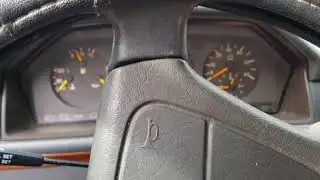 What a dead battery sounds like when a car won't start and cranks halfway