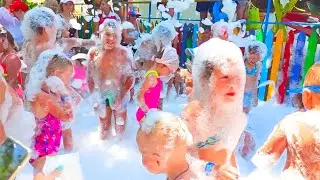 Настя и пенная вечеринка для детей
