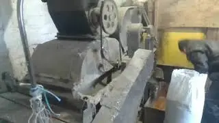 Виготовлення олії старим дідівським методом, ніде такого не має(НАПЕВНО). Рашівські козарлюги.