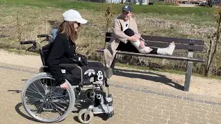 Jessie DSLC real medical casts - 3 weeks on her legs, 25 minutes clip about day in her life