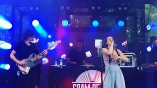 Kristel Aaslaid koos bändiga Gram-Of-Fun Sweet Spot Festivalil