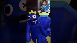 I JUMPSCARE MY GIRLFRIEND AS BLUE FROM RAINBOW FRIENDS!
