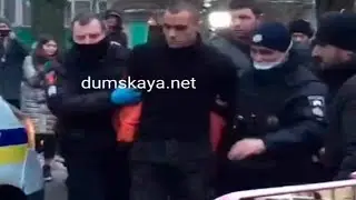 ЗВЕРСКОЕ УБИЙСТВО В ОДЕССЕ НА ПРОСПЕКТЕ НЕБЕСНОЙ СОТНИ. ОТРЕЗАННАЯ ГОЛОВА В КИШКАХ И ДВА ТРУПА