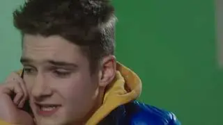 Мальчик и девочка. Детский телефон доверия.