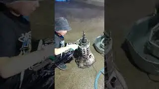 мастера в мастерской....