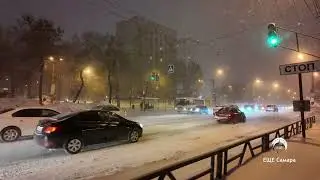 В Самаре утром 17 января вновь разгулялась метель.
