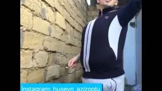 Futbol oynayanda atamız