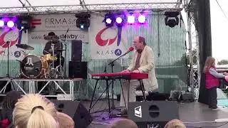 Jaroslav Uhlíř - Skálo, skálo