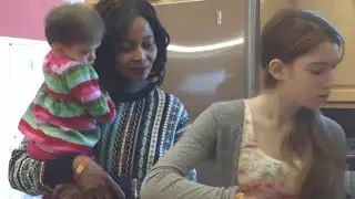 Ce bébé a 17 ans et a arrêté de vieillir...