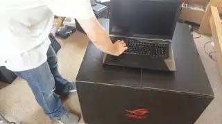 ASUS ROG GX800VH Worlds fastest laptop unboxing