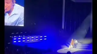 Tate McRae and The Kid Laroi singing "Without you" together (Madison Square Garden)