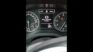 Меняем передние тормозные колодки на Mersedes B class.