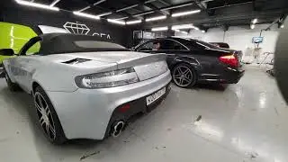 Super cars exhaust battle