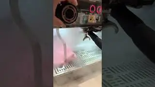 Pov-Heart Latte art