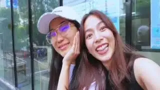 พี่ปั๊บ โปเตโต้ กับแฟนมาแจกการ์ดให้นิกกี้ กับก้อย อรัชพร