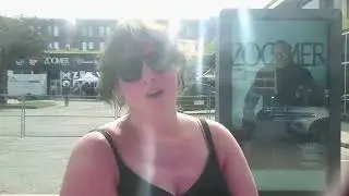 VoxBox: Woman sings Doris Day