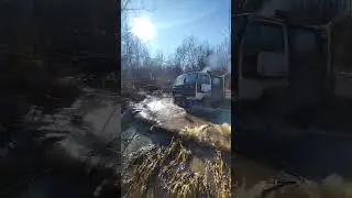 Ниссан Атлас против р. Апонинка