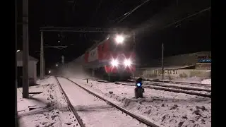 Снежный ЭП2к с поездом №013 "Южный Урал" Челябинск - Москва