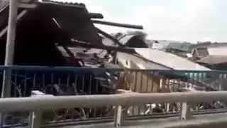 Тулун сейчас выглядит примерно вот так. На одном из мостов мужики обнаружили поросенка