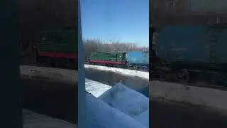 Поезд в окне 