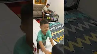ADIK KAKA MAIN BARENG