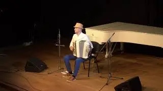 Баянист Эдуард Аханов - Playing love. Live in Vilnius. Accordionist Akhanov in Gariunai