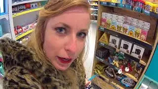 Location Shanghai: Drugstore SHOPPING (Watsons Wujiaochang)